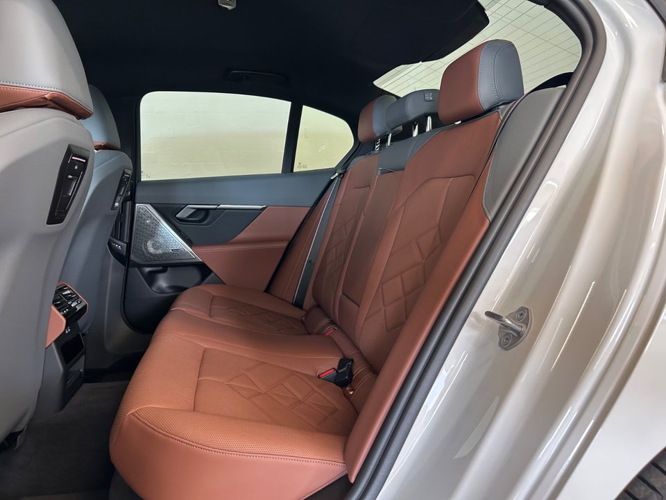 BMW i5 eDrive40 M-Sport Pro 4d