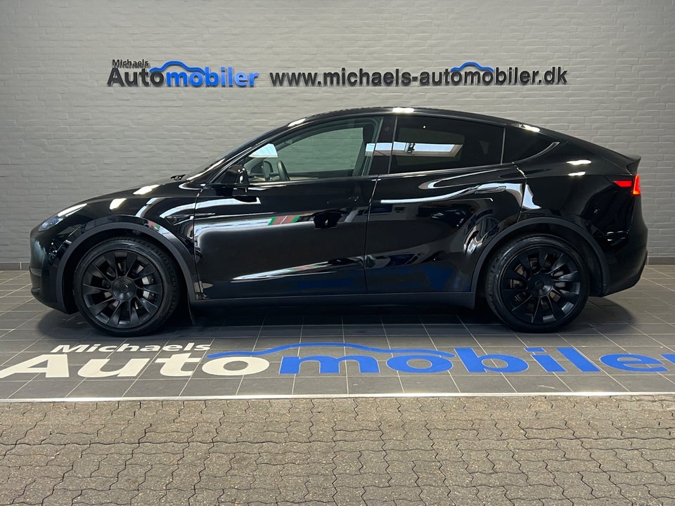Tesla Model Y Long Range AWD 5d