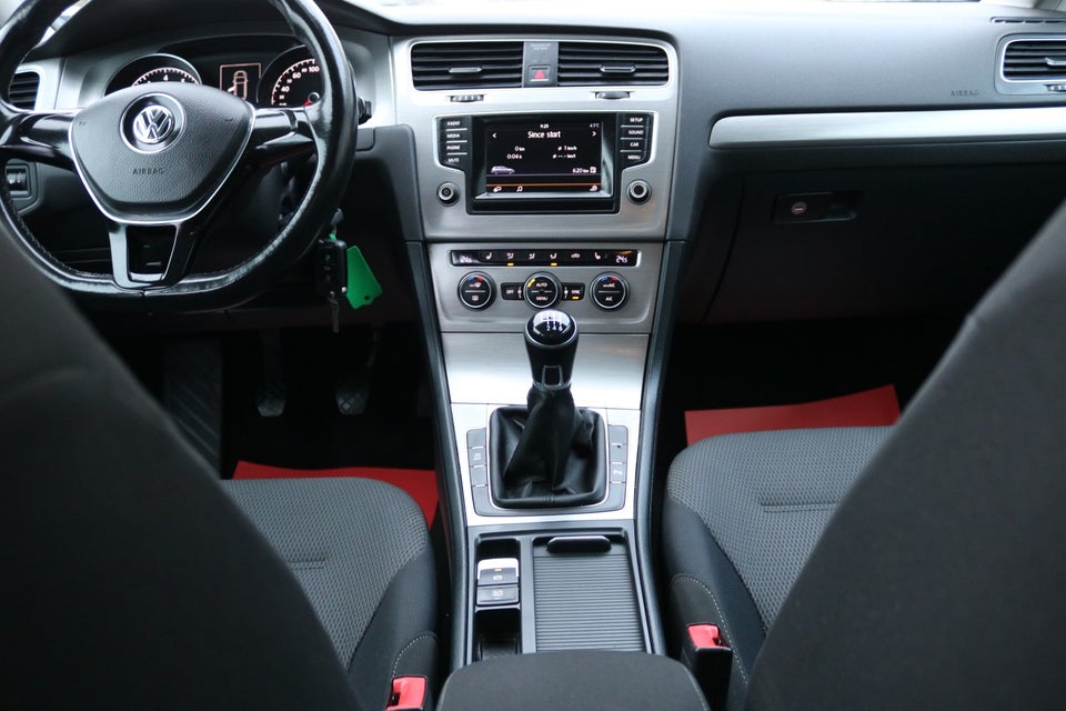 VW Golf VII 1,4 TSi 122 Comfortline Variant BMT 5d