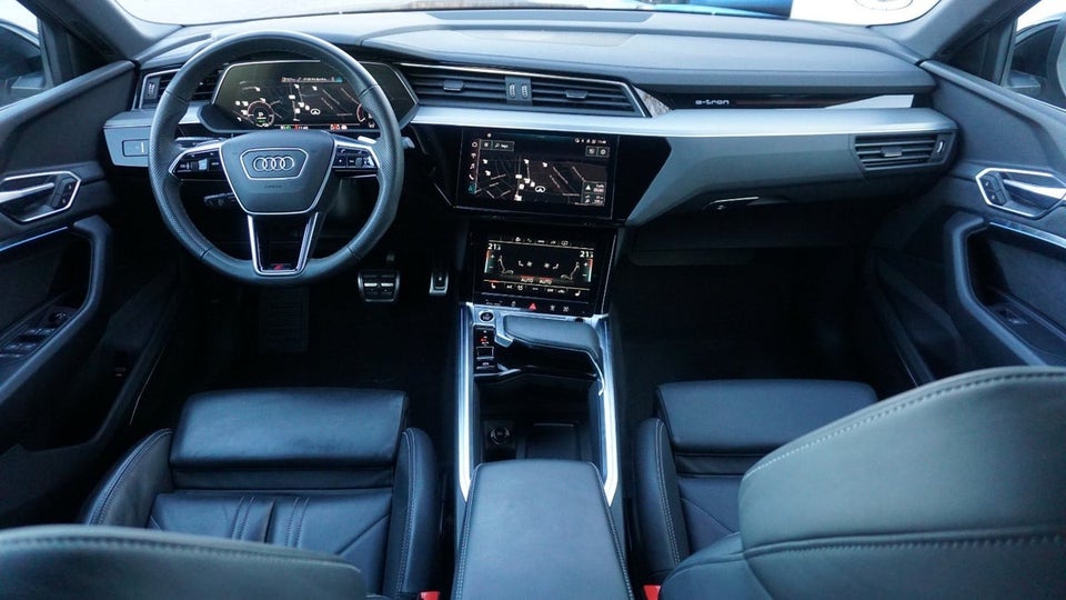 Audi Q8 e-tron 55 S-line Sportback quattro 5d