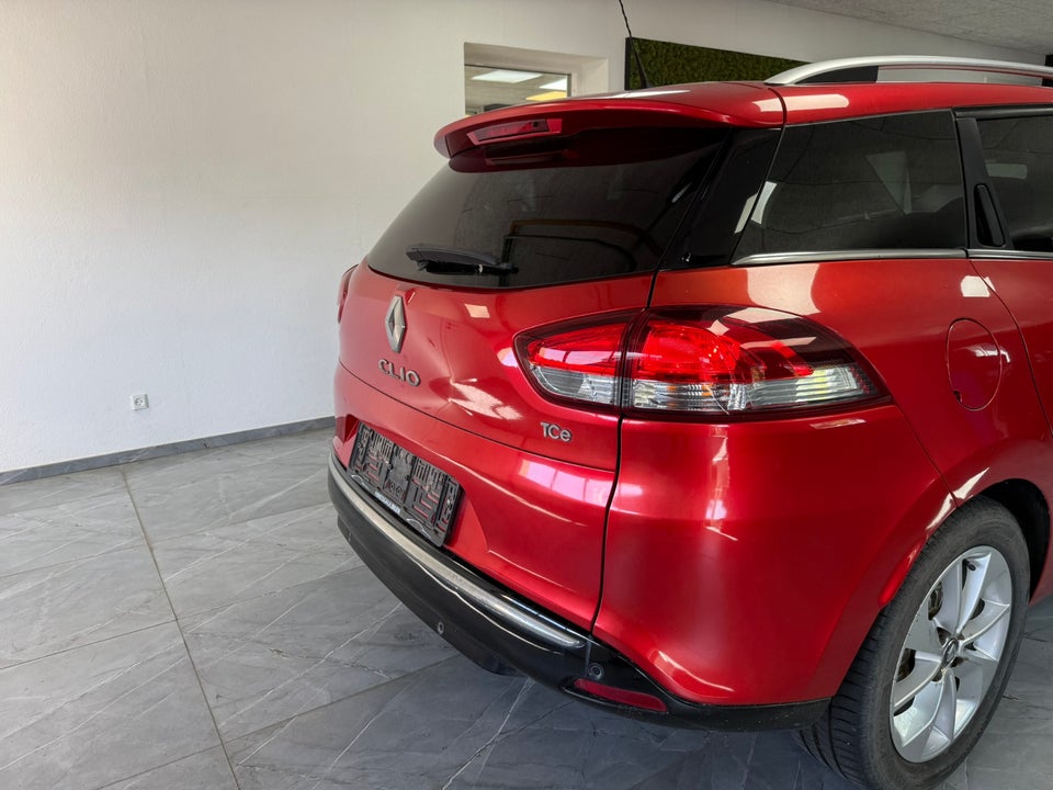 Renault Clio IV 0,9 TCe 90 Expression Sport Tourer 5d