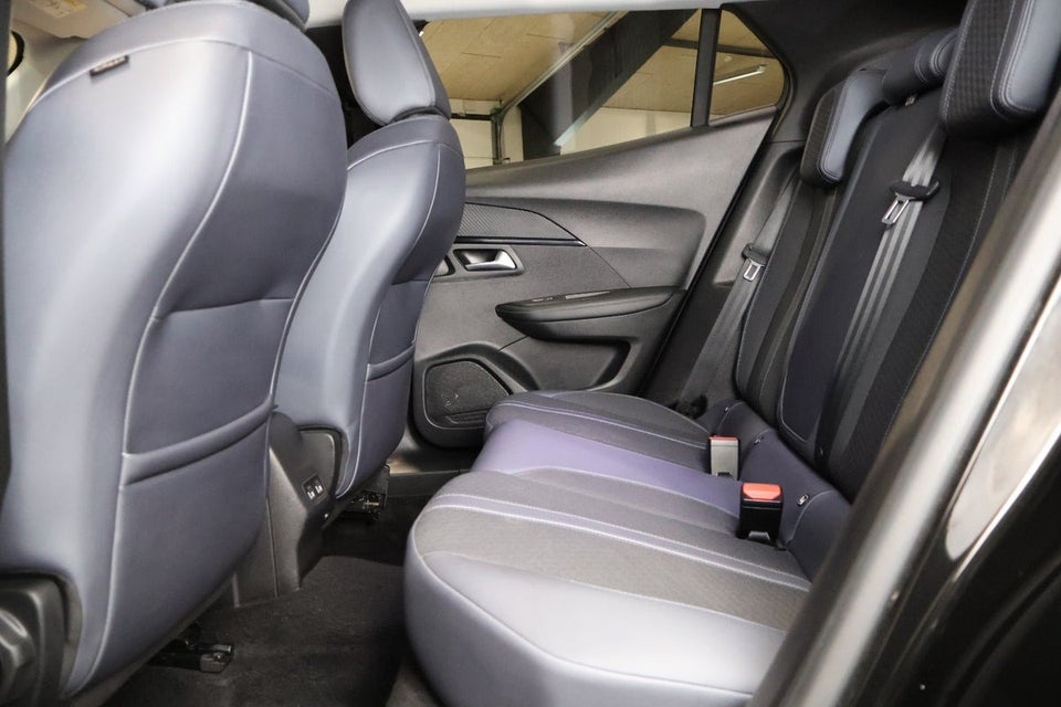 Peugeot 2008 1,2 PureTech 100 Allure 5d