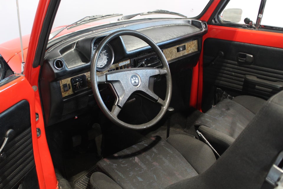 VW 1303 1,6 Cabriolet 2d