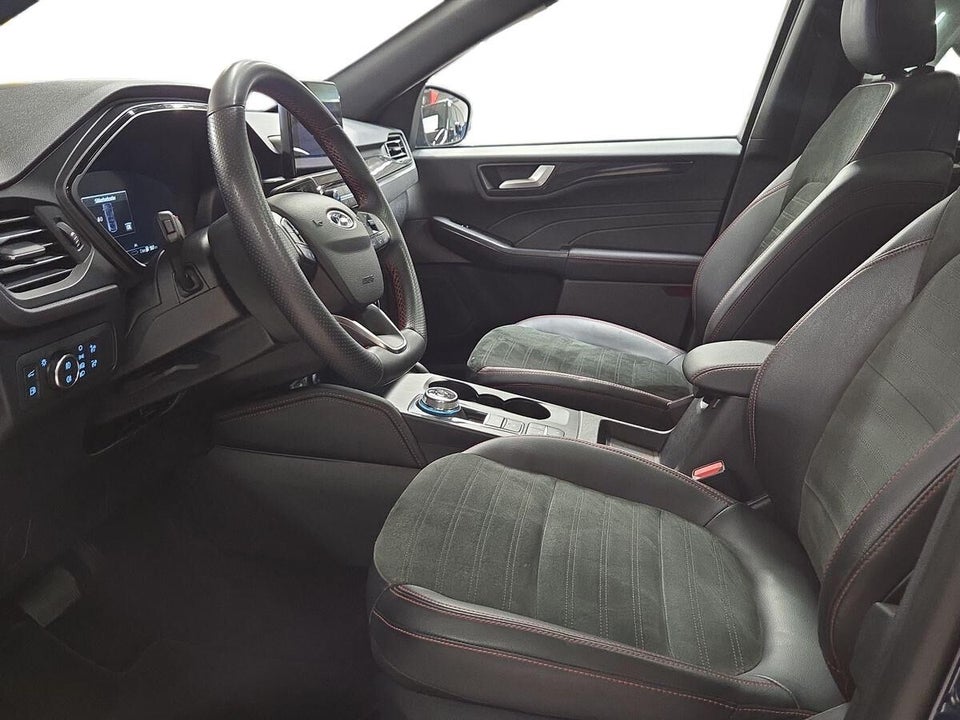 Ford Kuga 2,5 PHEV ST-Line X CVT 5d