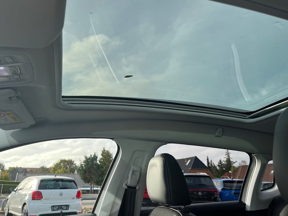 Peugeot 2008 1,2 e-THP 110 Edition+ 5d