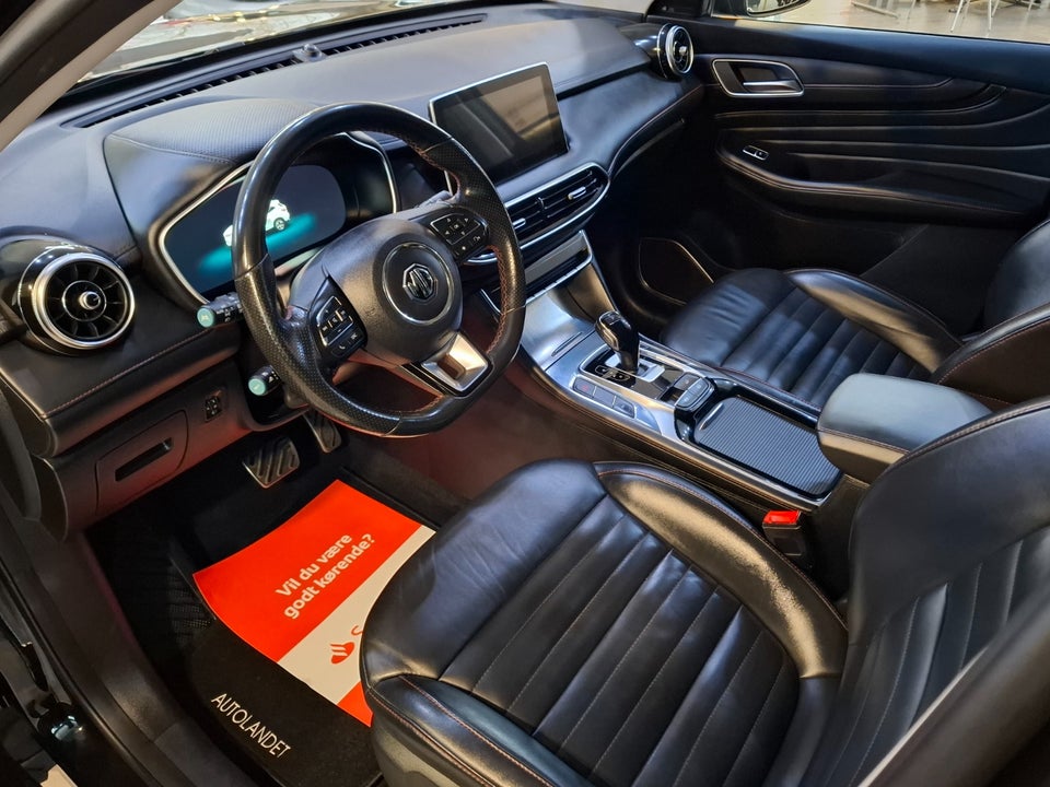 MG EHS 1,5 PHEV Luxury 5d