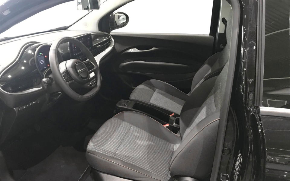 Fiat 500e 42 Icon 3d