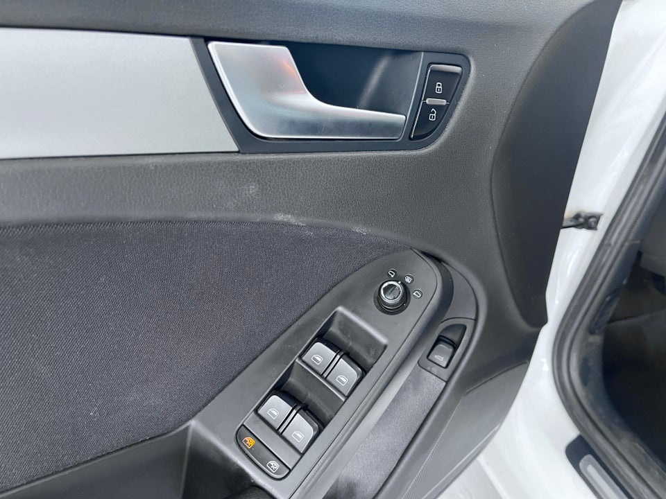 Audi A4 2,0 TFSi 211 quattro S-tr. 4d