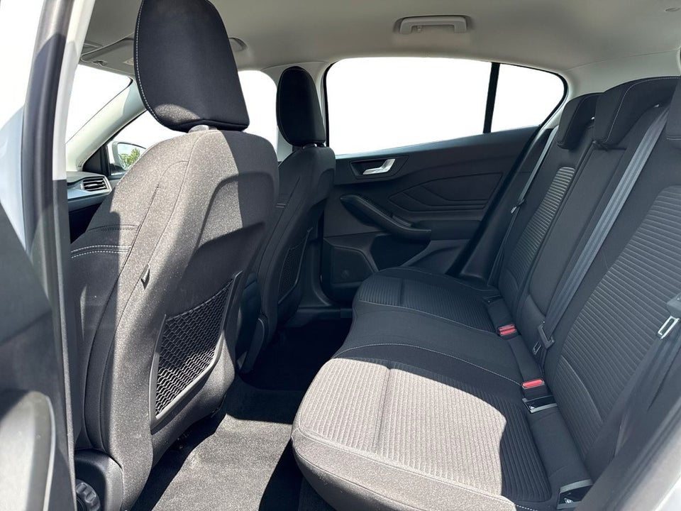 Ford Focus 1,0 EcoBoost mHEV Titanium 5d