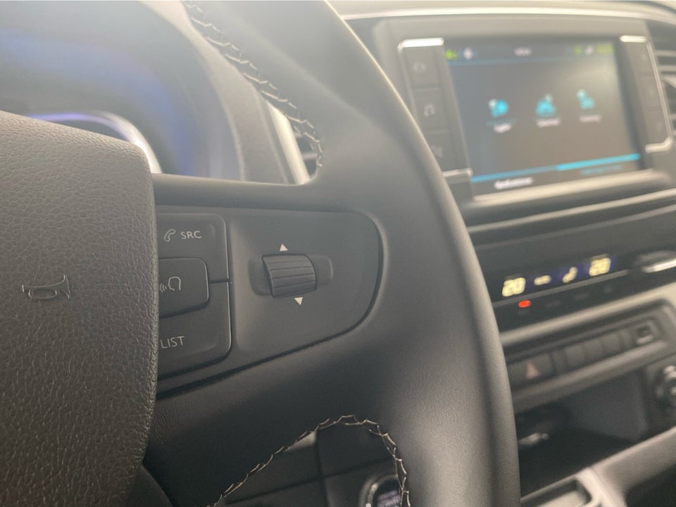 Peugeot e-Expert 75 L2 Premium Van