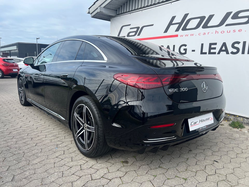 Mercedes EQE300 AMG Line 4d