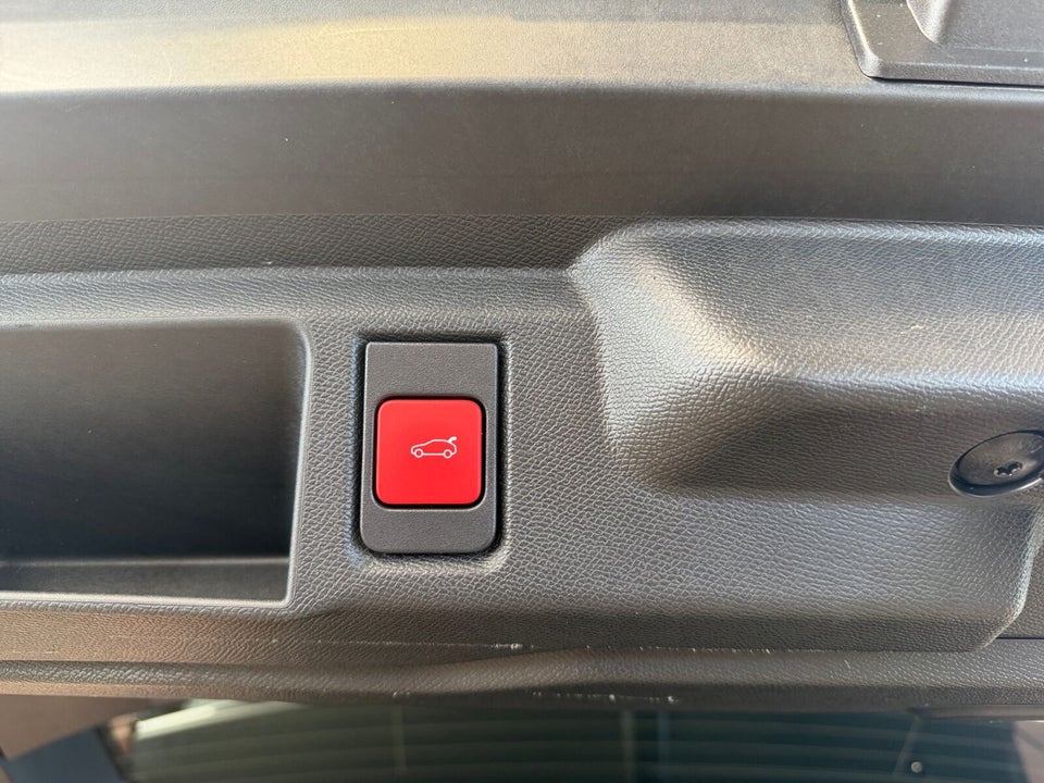 Opel Grandland-e 73 GS Sky 5d