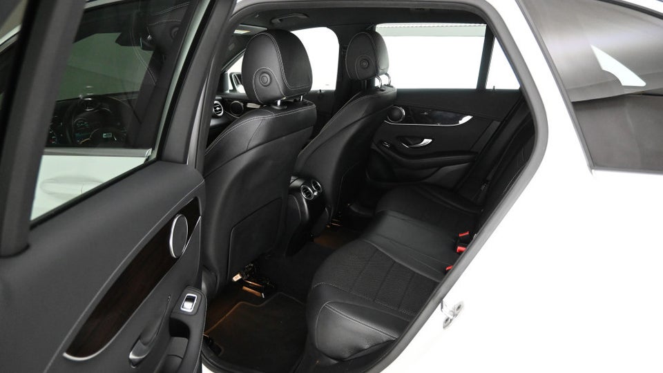 Mercedes GLC300 de 2,0 aut. 4Matic 5d