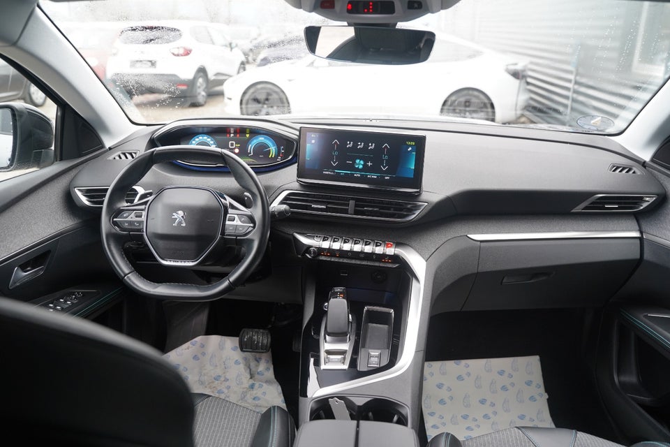 Peugeot 3008 1,6 Hybrid Allure Pack EAT8 5d