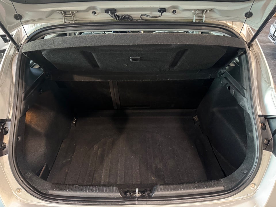 Hyundai i30 1,6 CRDi 110 Style Eco 5d