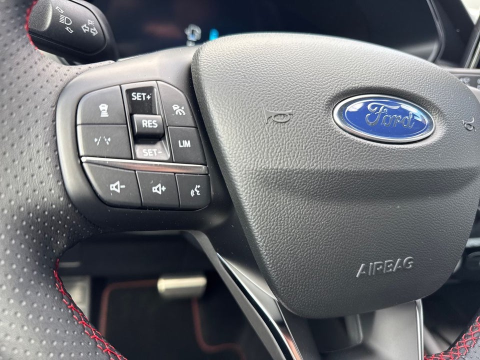 Ford Kuga 2,5 PHEV ST-Line X CVT 5d