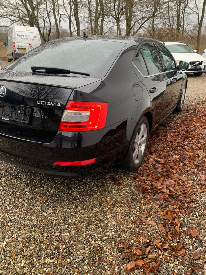 Skoda Octavia 1,4 TSi 140 Elegance 5d