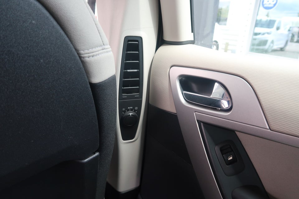 Citroën C4 Picasso 1,8 16V VTR+ 5d