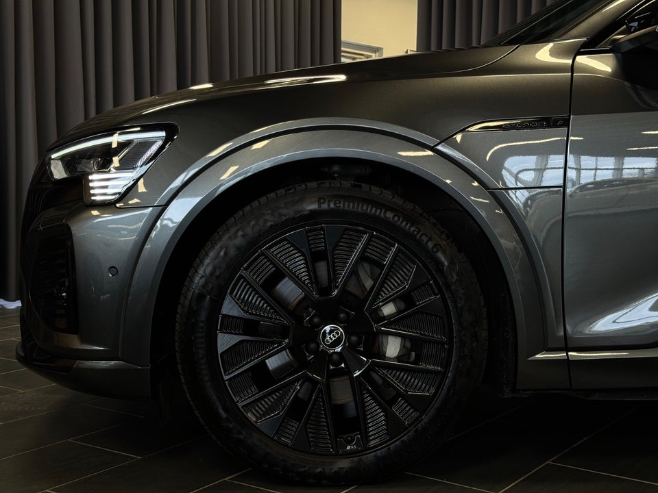 Audi Q8 e-tron 55 S-line Sportback quattro 5d