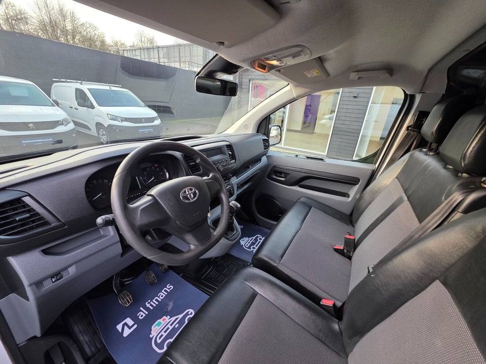 Toyota ProAce 2,0 D 120 Long Comfort 5d