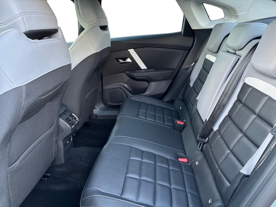 Citroën ë-C4 X 54 Max 4d
