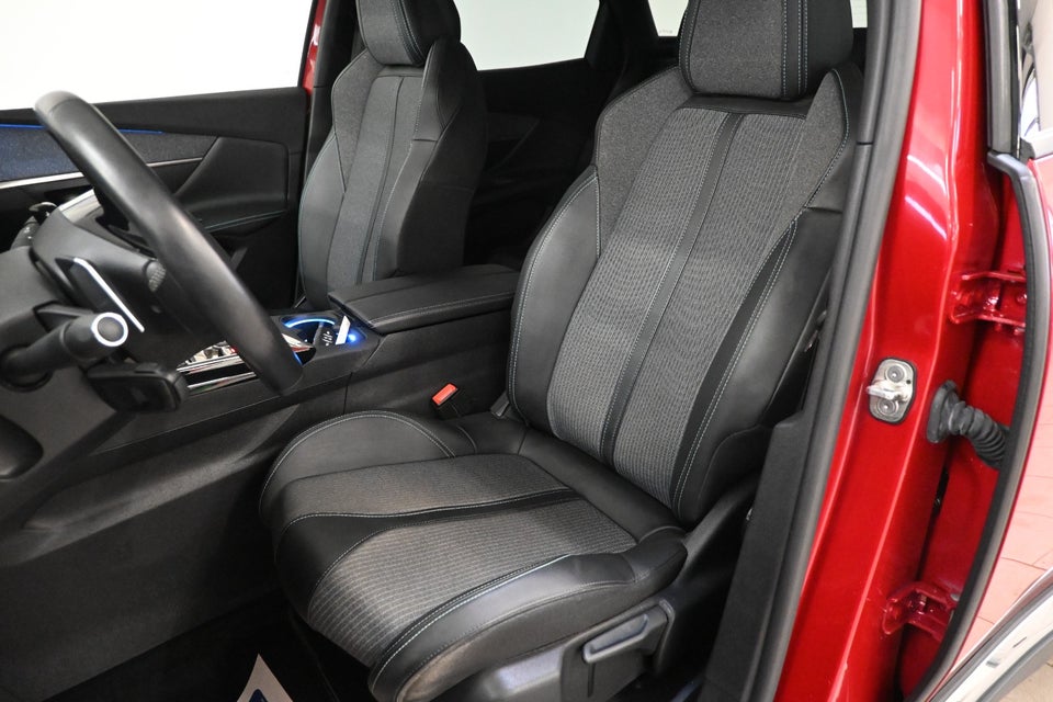 Peugeot 3008 1,6 Hybrid First Selection EAT8 5d