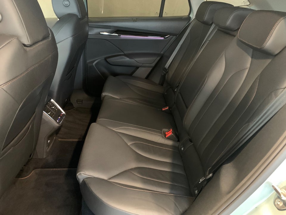 Skoda Enyaq 80 iV Selection Suite 5d