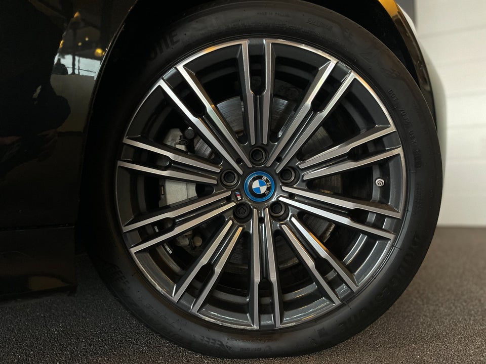 BMW 330e 2,0 Touring M-Sport aut. 5d