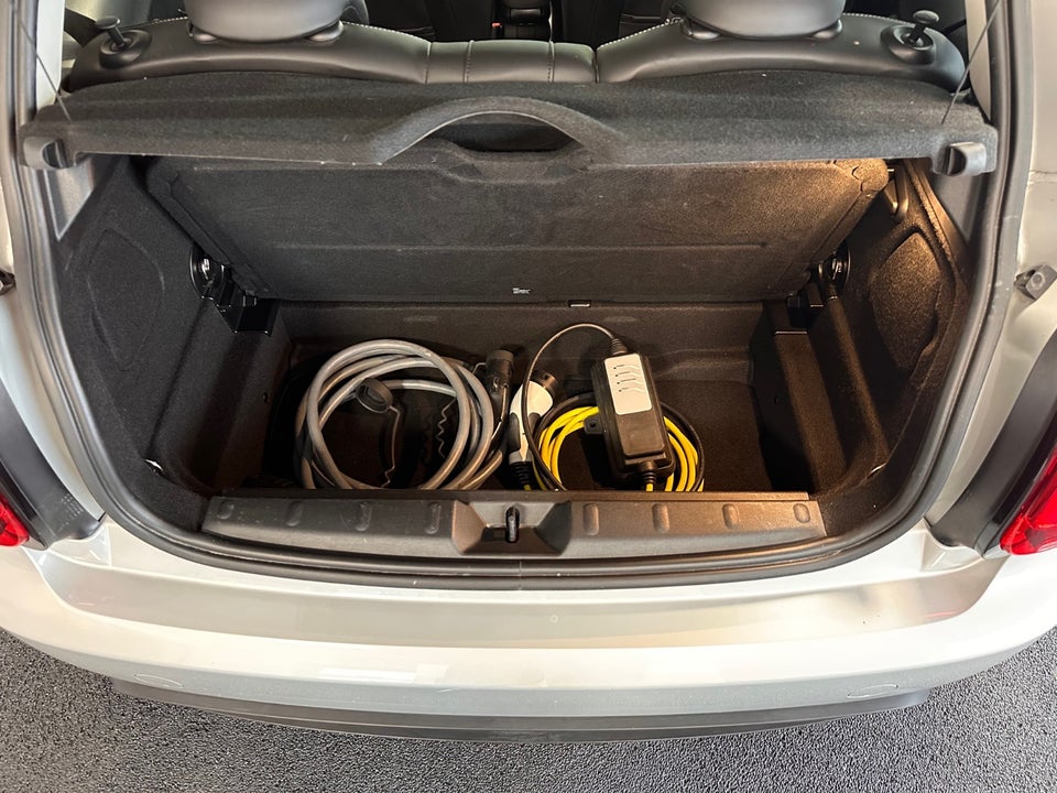 MINI Cooper SE Camden Edition 3d