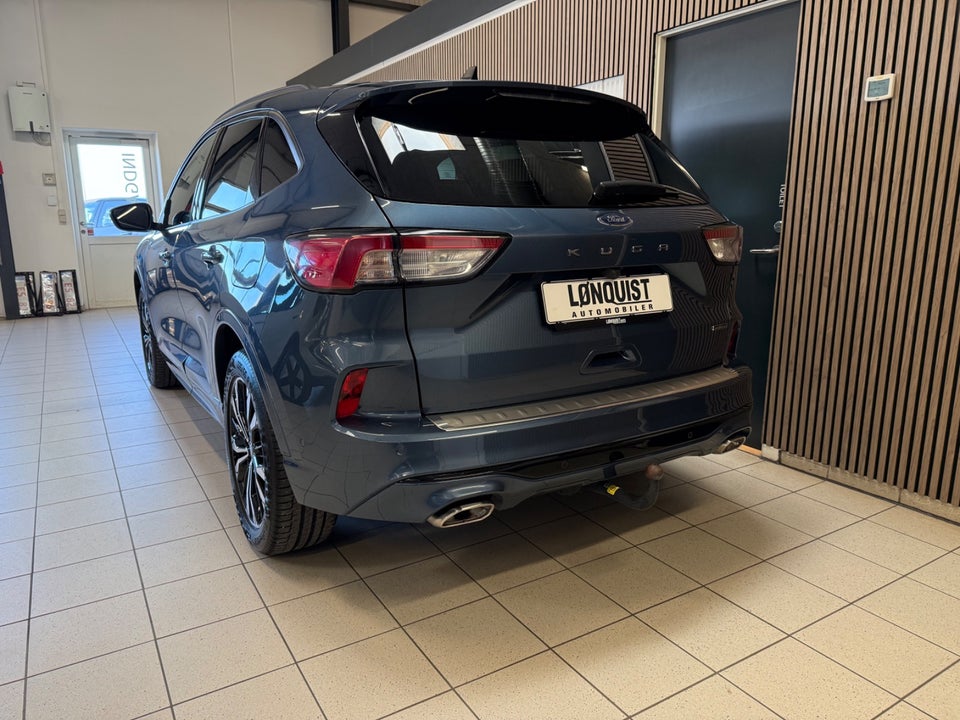 Ford Kuga 2,5 PHEV ST-Line X CVT 5d