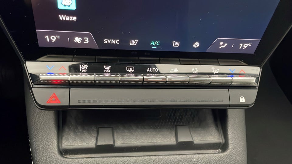 Renault Megane E-Tech 60 Techno 5d