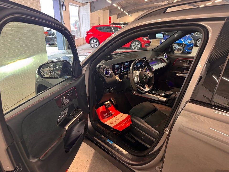 Mercedes EQB300 AMG Line 4Matic 5d