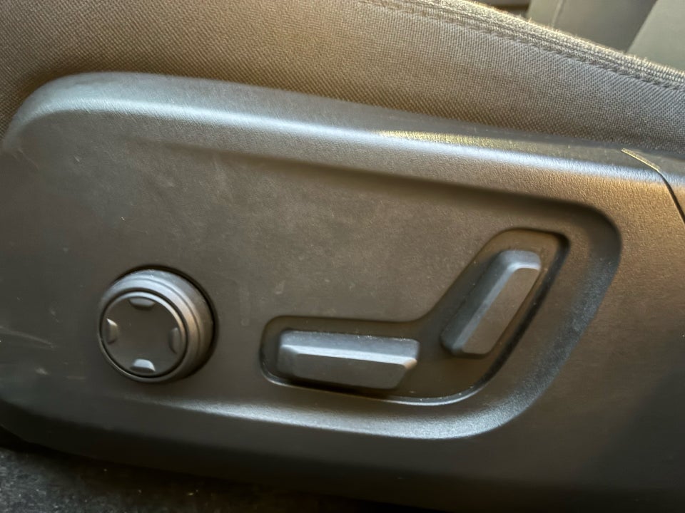 Volvo XC40 P6 ReCharge Plus 5d