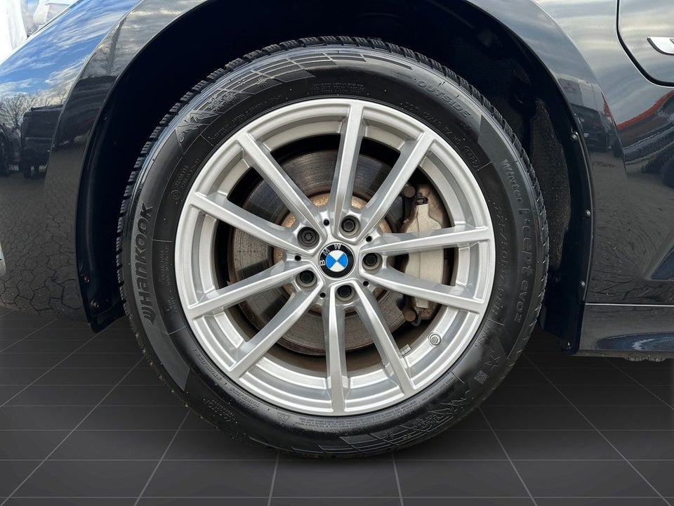 BMW 330e 2,0 Touring Sport Line aut. 5d