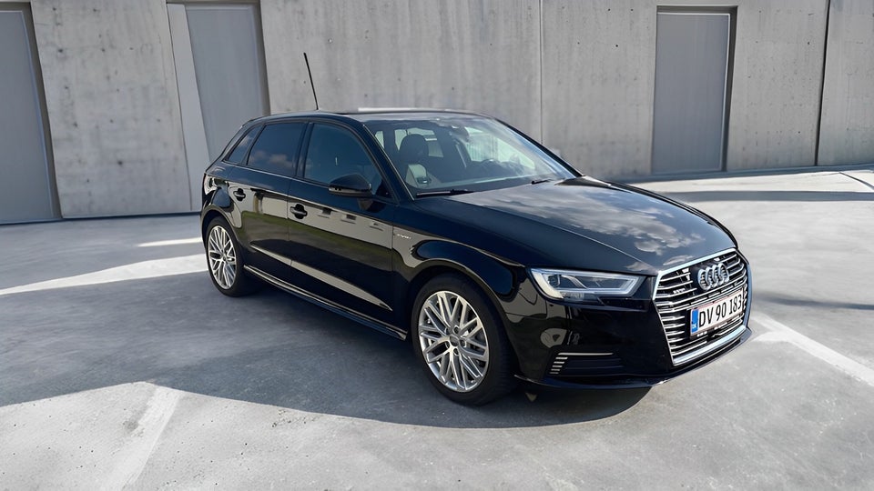 Audi A3 1,4 e-tron S-line Sportback S-tr. 5d