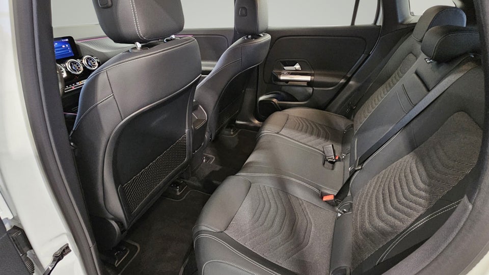 Mercedes EQA250 Progressive 5d