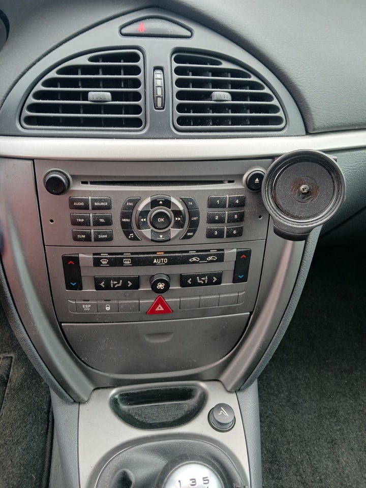 Citroën C5 1,8i 16V Prestige S 5d