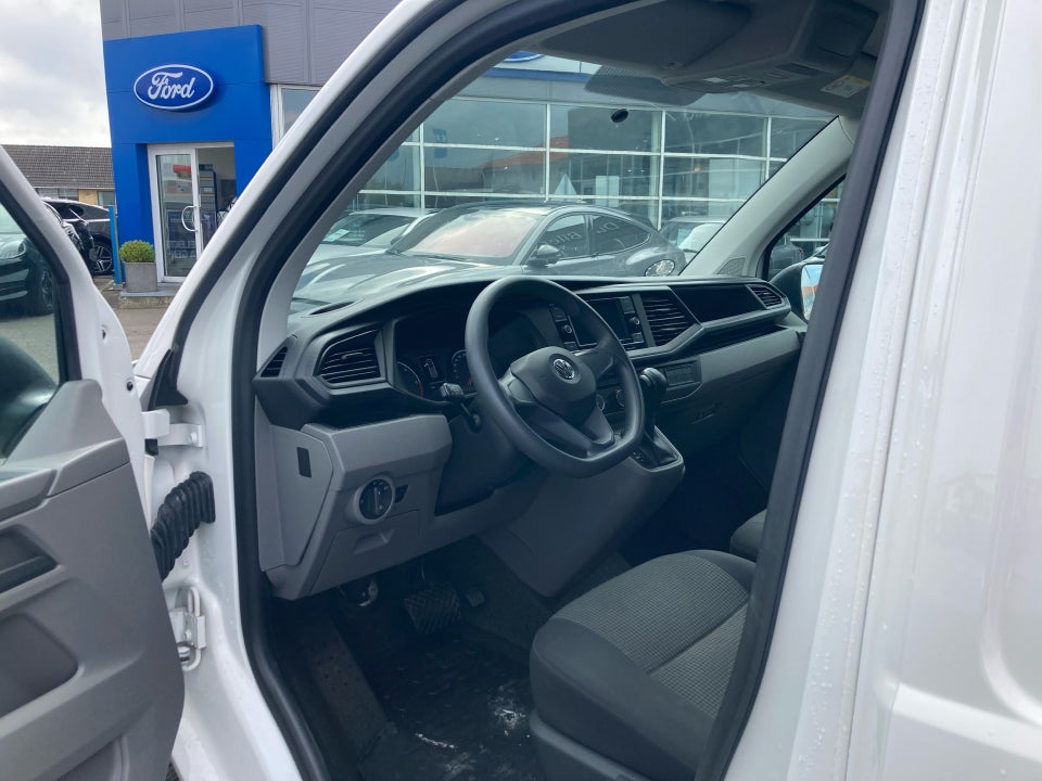 VW Transporter 2,0 TDi 150 Kassevogn DSG lang