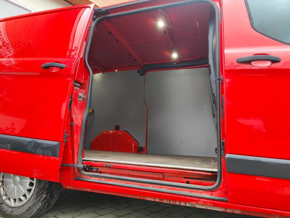 Ford Transit Custom 270S 2,2 TDCi 125 Trend Van 5d