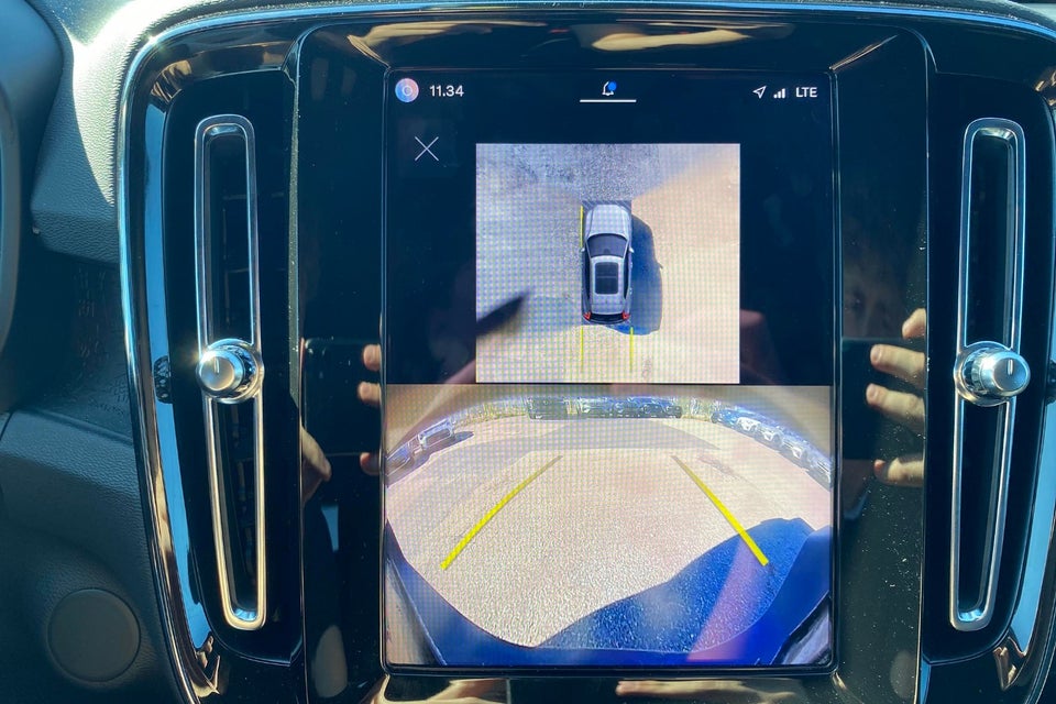 Volvo EX40 Extended Range Plus 5d