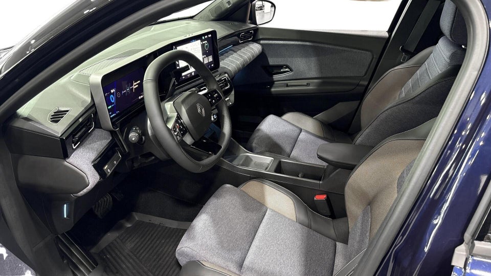 Renault 5 E-Tech 52 Techno 5d