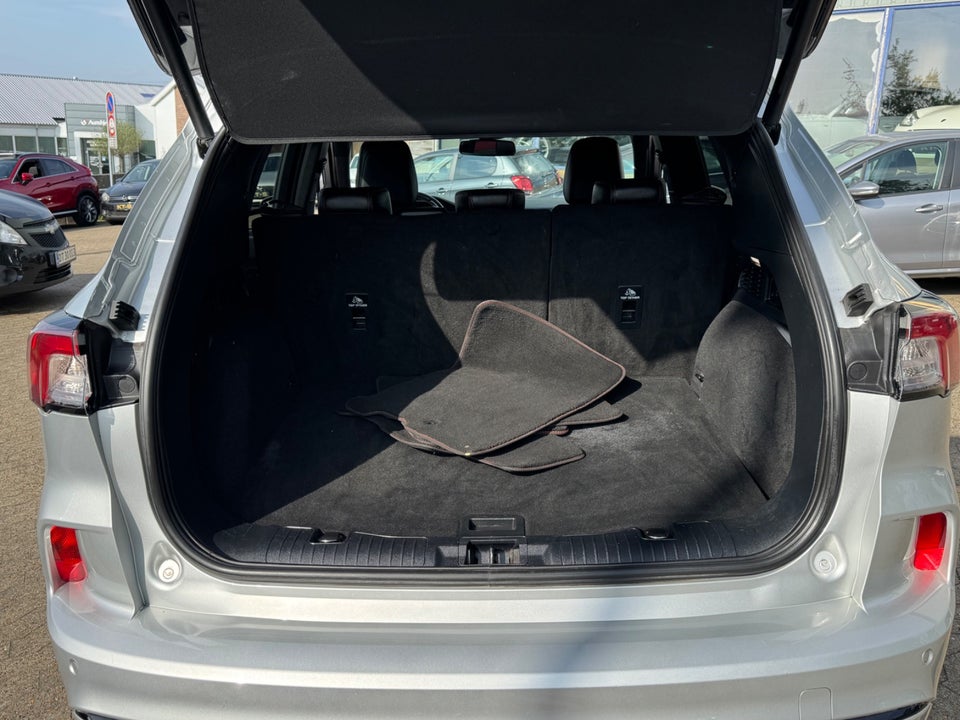 Ford Kuga 2,5 PHEV ST-Line X CVT 5d