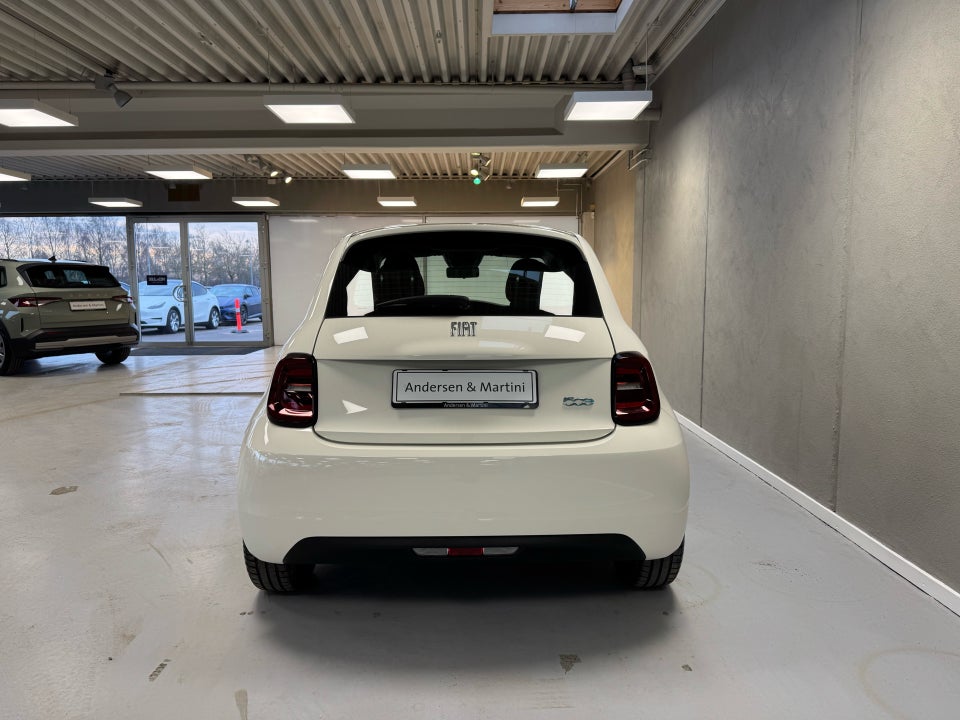 Fiat 500e 42 Icon 3d