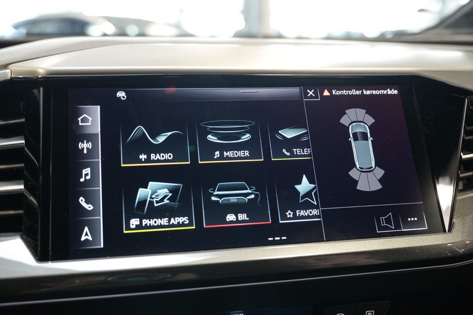 Audi Q4 e-tron 45 S-line 5d
