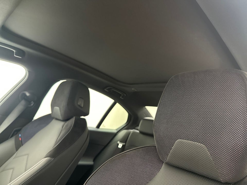 BMW i5 eDrive40 Fully Charged M-Sport Pro 4d