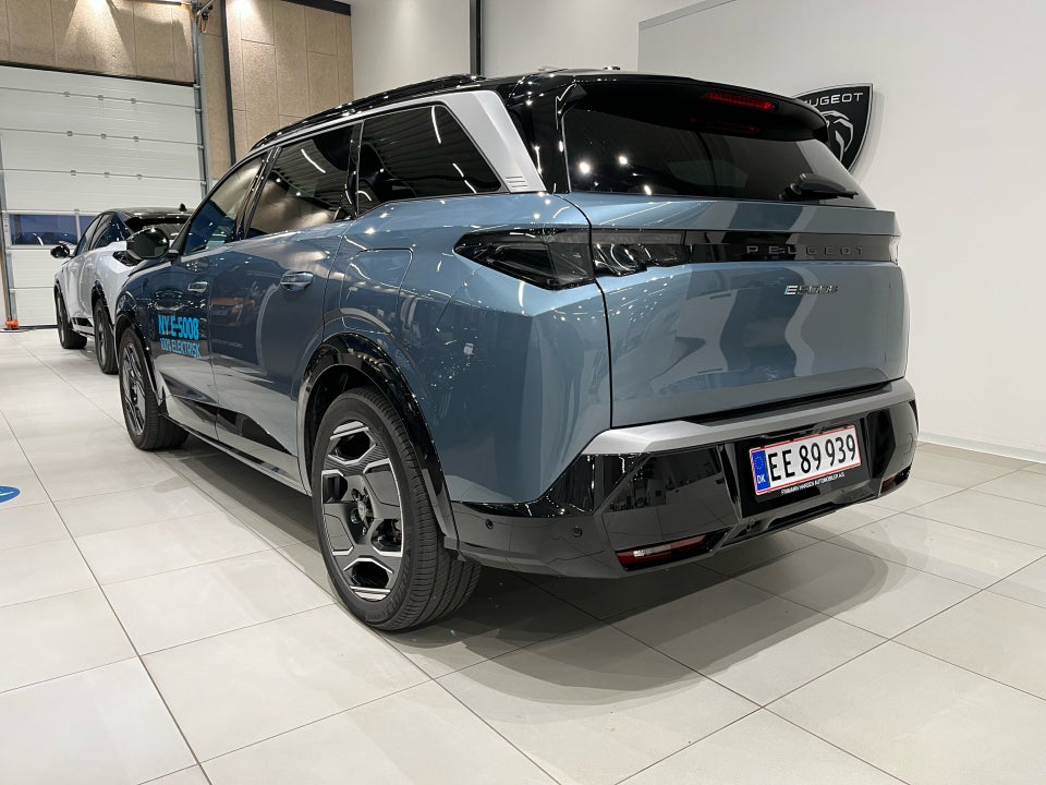 Peugeot e-5008 77 GT Pack 7prs 5d