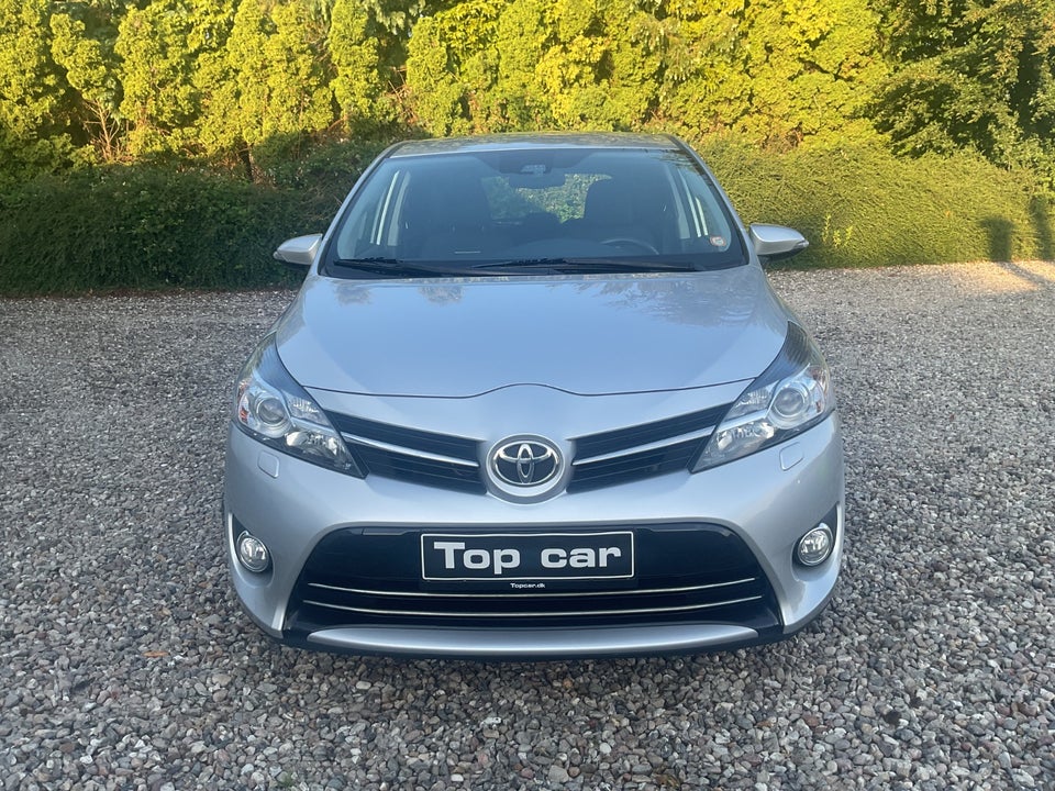 Toyota Verso 1,8 VVT-i T2 Premium 7prs 5d