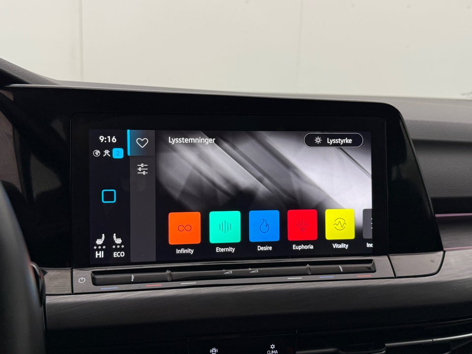 VW Golf VIII 1,4 eHybrid DSG 5d