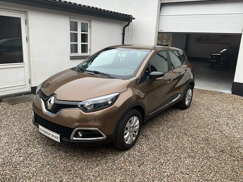 Renault Captur 0,9 TCe 90 Expression 5d