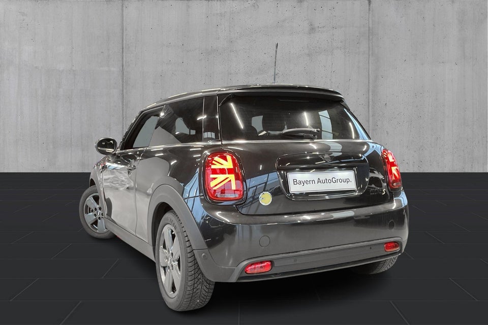 MINI Cooper SE Classic Trim 3d